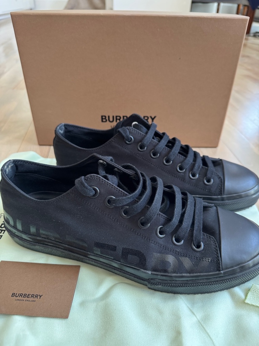 Burberry Black Men's Low-Top Canvas Sneakers with Logo Side Detail